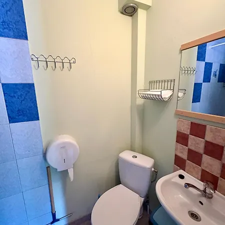 Gasthuis Suurjaerve Kuelalistemaja