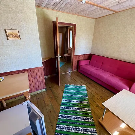 Suurjaerve Kuelalistemaja Guest house Rouge
