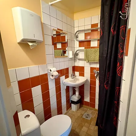 Gasthuis Suurjaerve Kuelalistemaja 3*